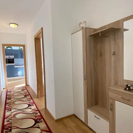 Schoeser By Interhome