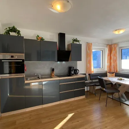 Lejlighed Schoeser By Interhome