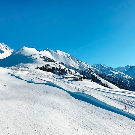 Schoeser By Interhome *