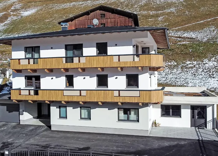 Schoeser By Interhome